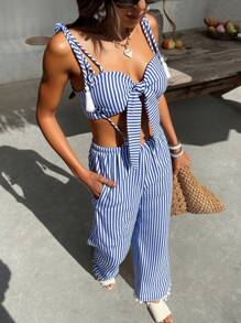 SHEIN VCAY Women Two Pieces Outfits For Daily Wear, Vacation Style, Woven Graphic Printed, Casual Summer Vacation Outfits Woman, Bohemia Beach Vacation Outfits, Boho Chic, Country Concert Outfit, Holiday Festival Outfits, Beach Outfits For Woman, Summer Outfits For Women, Old Money Style Women, Graduation Outfit, Birthday Dresses For Women - Blue and White - View 4