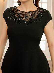 Gownix Váy thường ngày cổ tròn đính đá Rhinestone thanh lịch cỡ lớn cho nữ, Quần áo mùa hè cho nữ, Váy cho nữ, Quần áo mùa hè cho nữ, Váy thanh lịch, Váy đen, Váy đen cho nữ, Quần áo cỡ lớn cho nữ, Váy dài tay, Váy đen, Váy cỡ lớn, - màu đen - Xem 6