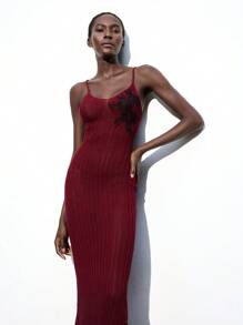 Maija 勃艮第紧身 V 领无袖针织连衣裙，正面有蕾丝拼接，修身廓形，时尚优雅，适合秋季女士外套中长连衣裙 - 酒紅色 - 查看 5