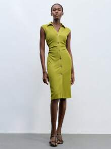 Maija 绿色衬衫领金属纽扣修身中长连衣裙，夏季现代都市风格 - 綠色 - 查看 3