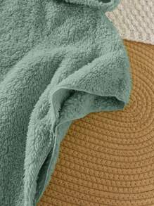 SHEIN 男婴可爱恐龙毛绒连帽长袍/罩衫，休闲度假和沙滩巾，适合海边、泳池、水疗度假