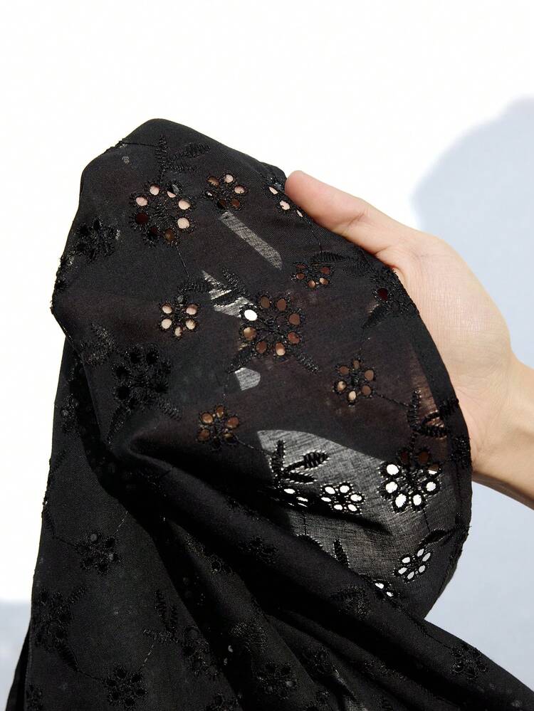 SHEIN Maija Czarna bluzka z haftem i dekoltem w serek, z krótkim rękawem, damska, luźna, wygodna, na wakacje, na plażę, na festiwal muzyki country, uniwersalna