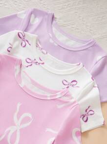 女孩睡衣套装，贴身冰淇淋印花短袖 T 恤和短裤，简约时尚