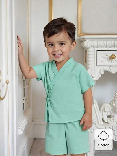 2st/set Baby Boy Grön kortärmad skjorta & gröna shorts Set, Mjukt tyg Bekvämt, Lämpligt för vardagskläder, semester, utflykt, skola, samling, vår/sommar