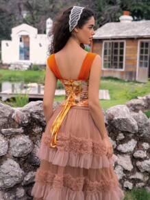 SHEIN 1 件女士花卉提花吊带塑身衣上衣 - 彩色 - 查看 2