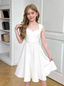SHEIN Tween Girl Sweetheart Neck Crystal Decor Cross Waist Flared A-Line Knitted Dress