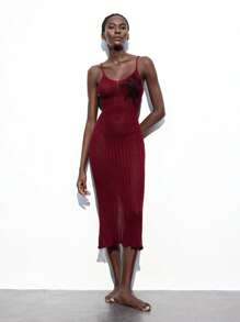 Maija 勃艮第紧身 V 领无袖针织连衣裙，正面有蕾丝拼接，修身廓形，时尚优雅，适合秋季女士外套中长连衣裙 - 酒紅色 - 查看 4