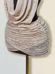 SHEIN ICON 女士性感露背蛇皮印花不对称下摆紧身迷你连衣裙 - 白色 - 查看 5