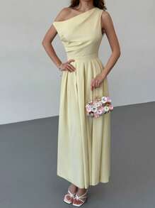 Aloruh Vestido de mujer de longitud media, de nueva llegada para primavera/verano, con hombros oblicuos, plisado y bajo asimétrico, en un estilo minimalista y de oficina para el traslado, en color amarillo claro - Amarillo claro - Ver 4