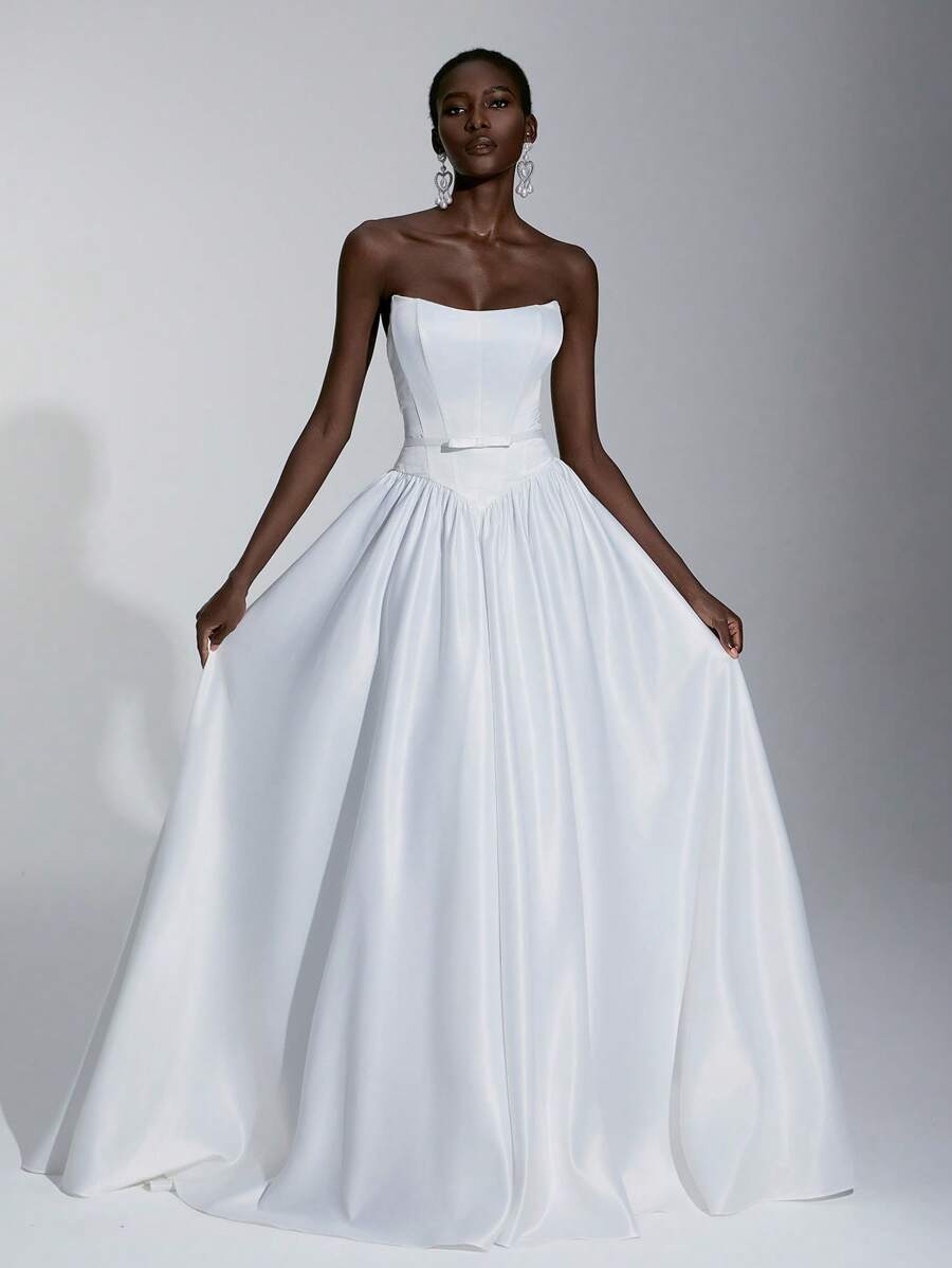 Elitara 优雅奢华的白色露肩连衣裙，配有蝴蝶结腰带和超大喇叭裙摆，带拖尾，适合婚礼、派对、蜜月 - 米色 - 查看 1