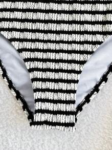 SHEIN Conjunto de bikini de cuello de halter con textura de rayas para niñas preadolescentes