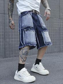 Manfinity Streetrush Pantalones cortos de hombre casuales de mezclilla con estampado de letras, parches y dobladillo deshilachado