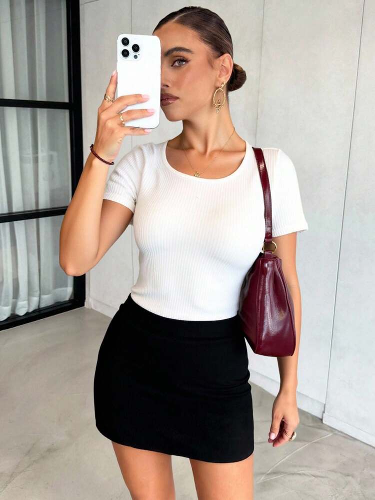 Solid Scoop Neck Ribbed Knit Tee