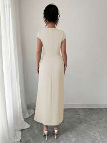 Elenzga Đầm Maxi trễ vai xếp ly bên phải, đơn giản, thanh lịch, đi làm, công sở, đi nghỉ, trà chiều, màu trơn, cổ chữ V, eo, viền bèo, hở vai, mùa xuân/hè - Màu be - Xem 2