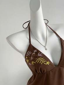 Sweetra 女士花卉刺绣复古 Y2K 紧身舒适夏季海滩度假泳衣套装、细肩带 V 领吊带背心和性感短裤 - 棕色 - 查看 3