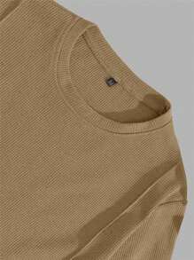 SHEIN Cottnline Cotton Men Patch Detailed With A Label Regular T-Shirt & Pants Two Pieces - Camel - View 4