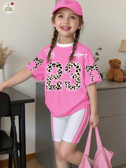 SHEIN 2 件套年轻女孩休闲简约短袖上衣和短裤套装，适合夏季