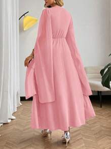 Roveilla فستان طويل من الشيفون مع أكمام متدلية وفتحة عميقة على الجانب للسيدات ذوات القياس الكبير