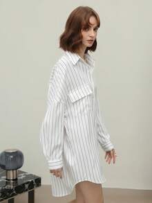 EMERY ROSE Robe-chemise ample à rayures avec épaules tombantes et poches, été - Blanc - Voir 4