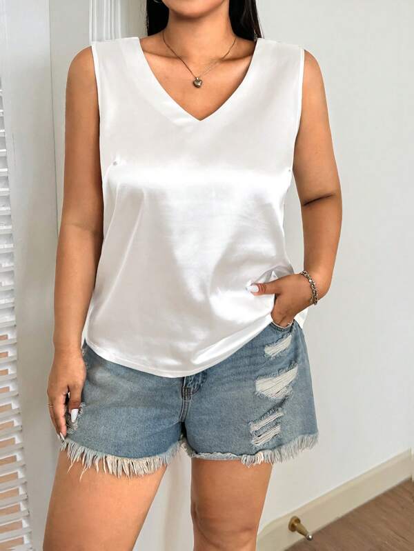 SHEIN EZwear Plus Size Damska Biała Satynowa Luźna Bez Rękawów Bluzka Z Dekoltem W Serek, Lato