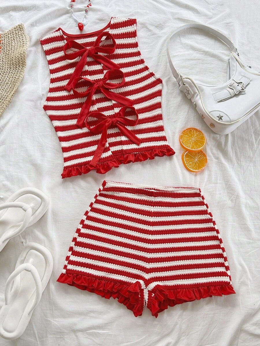 Soleia Bộ 2 món/Bộ trang phục đi nghỉ cho nữ: Áo len cardigan ngắn thắt nơ kẻ sọc đỏ trắng tương phản màu và quần short bó, thích hợp cho tiệc tùng, hẹn hò ngày lễ tình nhân, bãi biển, du ngoạn, lễ hội hóa trang, lễ Phục sinh - Đỏ và trắng - Xem 1
