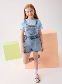 SHEIN Tween 女童 Y2K 心形贴布牛仔连体衣（不含 T 恤）、春夏波西米亚风牛仔连体裤短裤套装 - 淺色水洗藍 - 查看 4