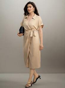 SHEIN Clasi Vestido cruzado elegante para mujer de talla grande, de tela texturizada cómoda, adecuado para ir al trabajo y uso diario, ropa de verano para mujer - Caqui - Ver 6