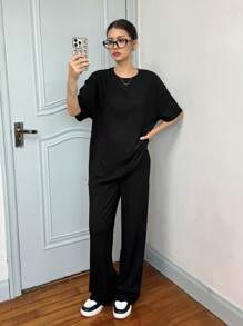 SHEIN Teen Girls Loose Casual Simple Comfortable Round Neck Short Sleeve Solid T-Shirt And Pants Set