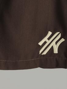 Manfinity Homme Bộ đồ nam áo thun cổ tròn tay ngắn in chữ kèm quần short cạp rút, màu kaki, áo thun họa tiết, áo thun họa tiết và quần short, trang phục thường ngày hai mảnh cho nam - Nhiều màu - Xem 6