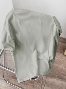 Manfinity Joysei Camiseta de manga corta de ajuste estándar verde oliva para hombre