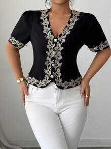 Elenzga Blusa de manga corta con cuello en V elegante y refinada, con detalles de volantes y contraste de color en la cintura, adecuada para salidas, citas, compras y otras ocasiones para mujeres de talla grande