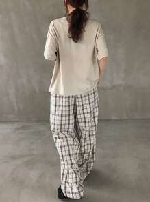 FRIFUL 女士休闲两件套：灰色基础款T恤和格子裤，夏季女士短款套装 - 杏色 - 查看 2