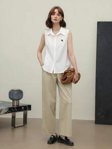 EMERY ROSE 女式前扣无袖印花休闲衬衫，适合日常穿着 - 白色 - 查看 5