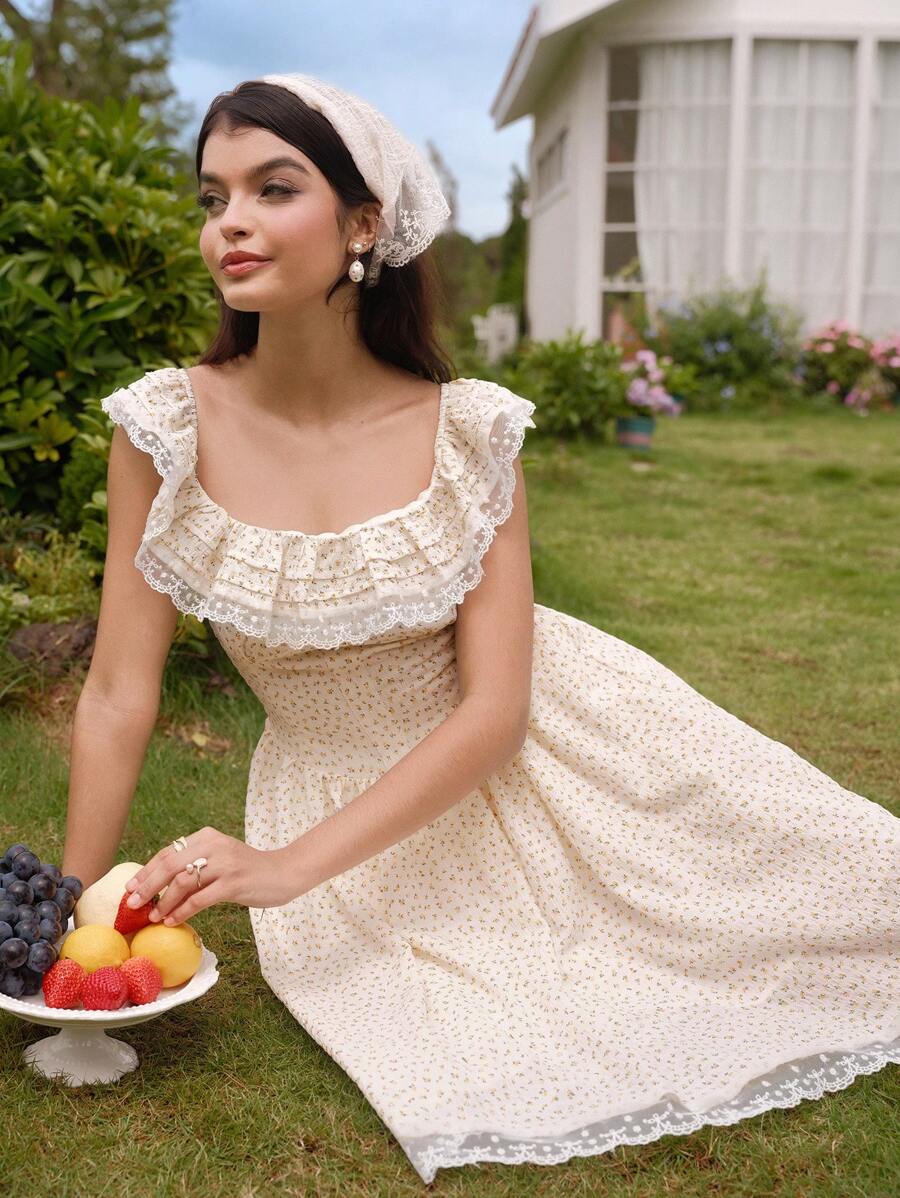 Modelyn Elegant semesterklänning med blommig volang och fåll för kvinnor - Vitt - Visa 1