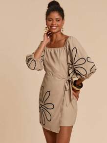 Travachic 女士刺绣方领系带休闲套头迷你连衣裙