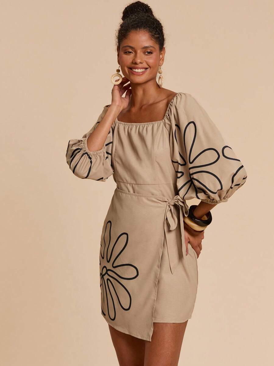 Travachic 女士刺绣方领系带休闲套头迷你连衣裙