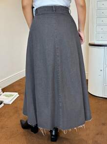 Dazy Plus 加大码水洗灰色 A 字型破洞下摆长款牛仔裙，四季牛仔裙 - 灰色 - 查看 2