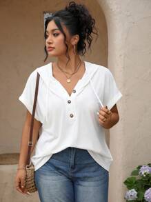 SHEIN LUNE ملابس علوية بلا أكمام مغلفة محبوكة بقياسات كبيرة للسيدات، تصميم فضفاض أنيق كاجوال يخفي المنطقة الوسطى باللون الأبيض