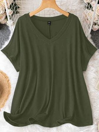 SHEIN CURVE+ Plus Size Plus Size V-Neck Loose Knit Pullover T-Shirt