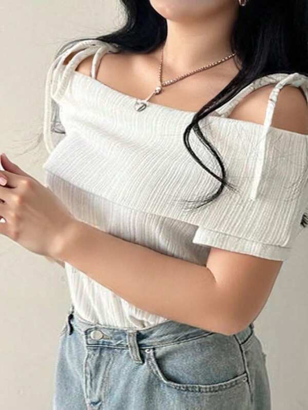 Dazy Plus Solid Color Collar Tie Strap Short Sleeve White T-Shirt,Crop Tops Women,Off Shoulder Top