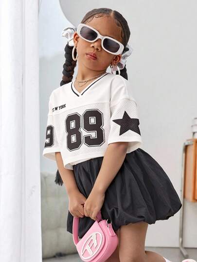 SHEIN 年轻女孩V领超大字母和数字图案针织休闲短款T恤