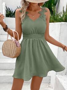 SHEIN Frenchy Vestido de verano informal con encaje en la Top de color liso