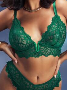 加大码性感V型钢圈蕾丝文胸和内裤两件套，法式和美式优雅魅力内衣