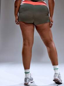 MUSERA Plus Size Low Rise Contrast Foldover Waistband Fitted Mini Shorts Summer Streetstyle Vacation Holiday 90's Y2k Cute Casual City Muse