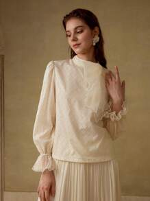 MOTF BLUSA COM DETALHE DE LAÇO EM TELA DE CONTRASTE - Branco - Visão 4