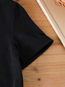 SHEIN 3件套女童水豚卡通印花圆领短袖可爱T恤，粉色*1件，酒红色*1件，黑色*1件，夏季款 - 黑色 - 查看 4