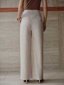 MOTF PREMIUM 褶皱斜口袋裤 - 米色 - 查看 5