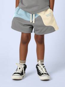 SUMWON Conjunto de verano súper suave tipo loungewear con parte superior de manga corta y cuello redondo con estampado gráfico a juego, estilo casual y cómodo de calle y deporte