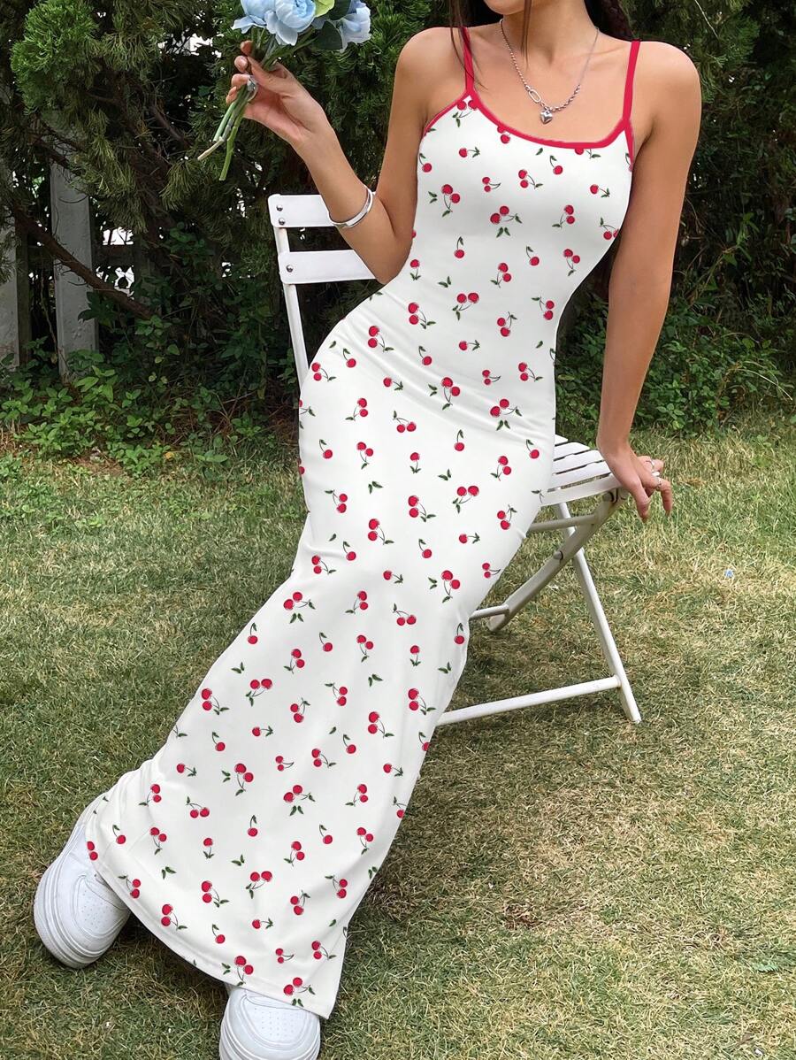 SHEIN EZwear 休闲简约樱桃印花全长紧身吊带裙，适合夏季度假 - 彩色 - 查看 1