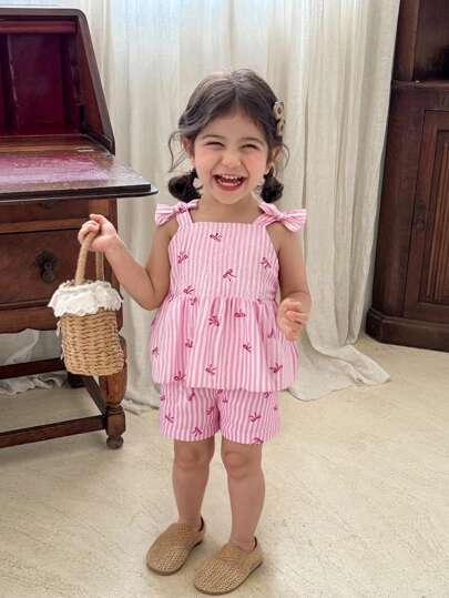 SHEIN Vintaside Kids 2 Pcs Baby Girl Toddler/Newborn 0-3Y Casual Daily Cute Vacation Striped Bow Tank Top + Shorts Set, Spring/Summer